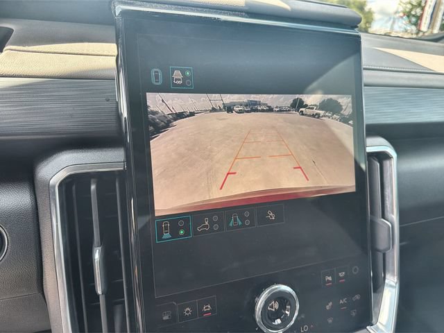 Certified 2026 GMC Acadia Elevation w/ Elevation Premium Package FWD image 14