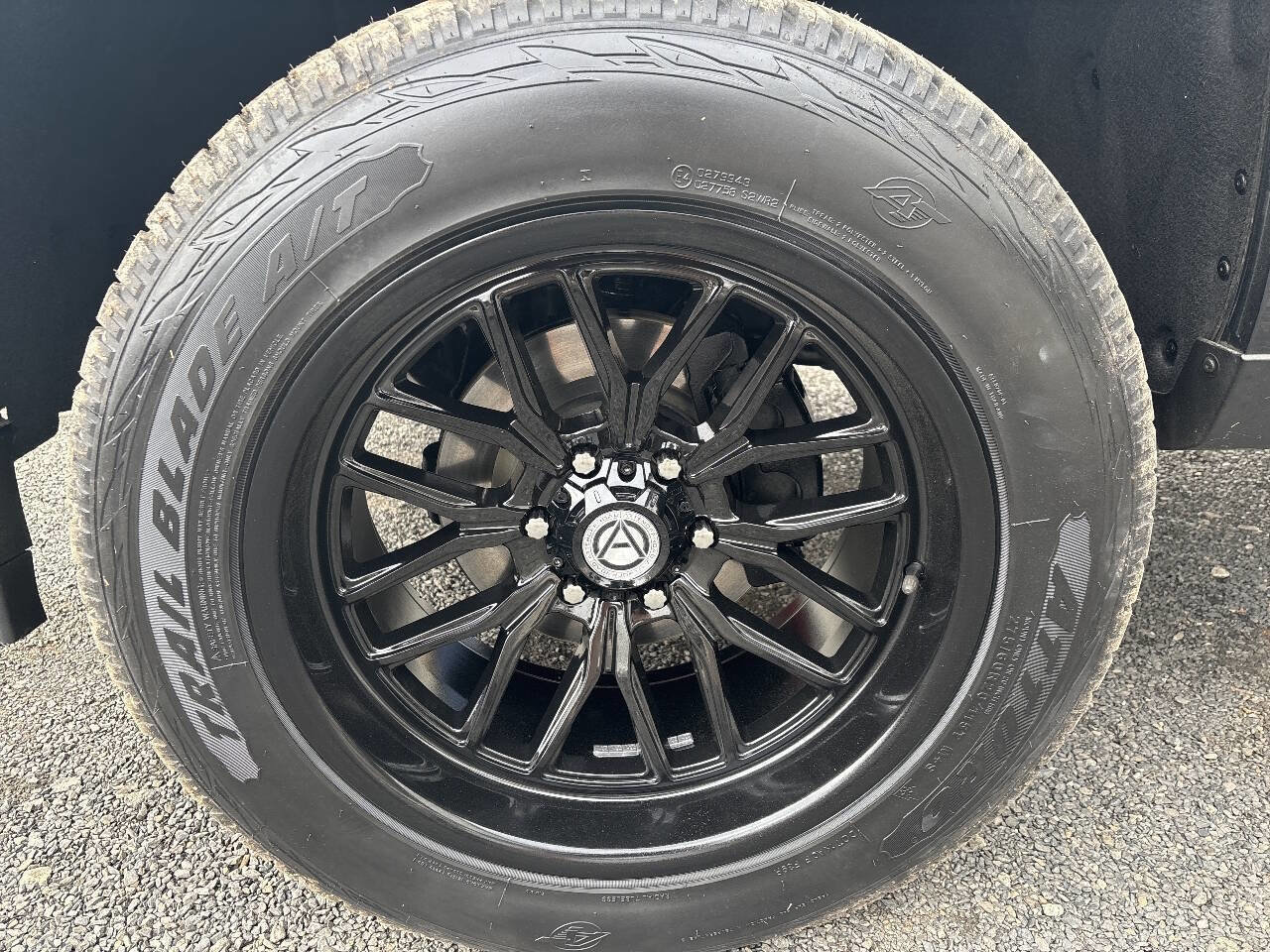 Used 2017 Chevrolet Silverado 1500 LT w/ All Star Edition image 34