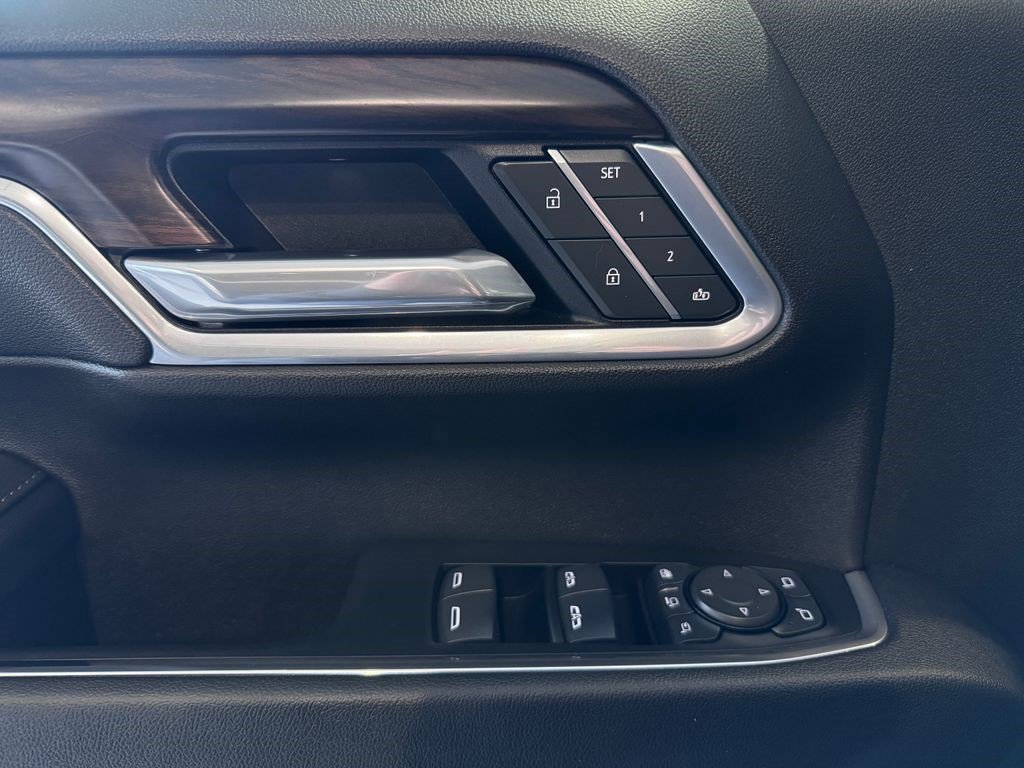 Certified 2025 GMC Sierra 2500 SLT image 24