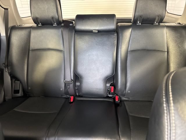 Used 2023 Toyota 4Runner Limited AWD/4WD image 32
