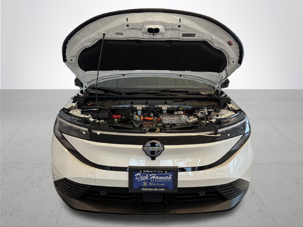 New 2026 Nissan Leaf Platinum+ w/ Cargo Package (Platinum+) FWD image 4