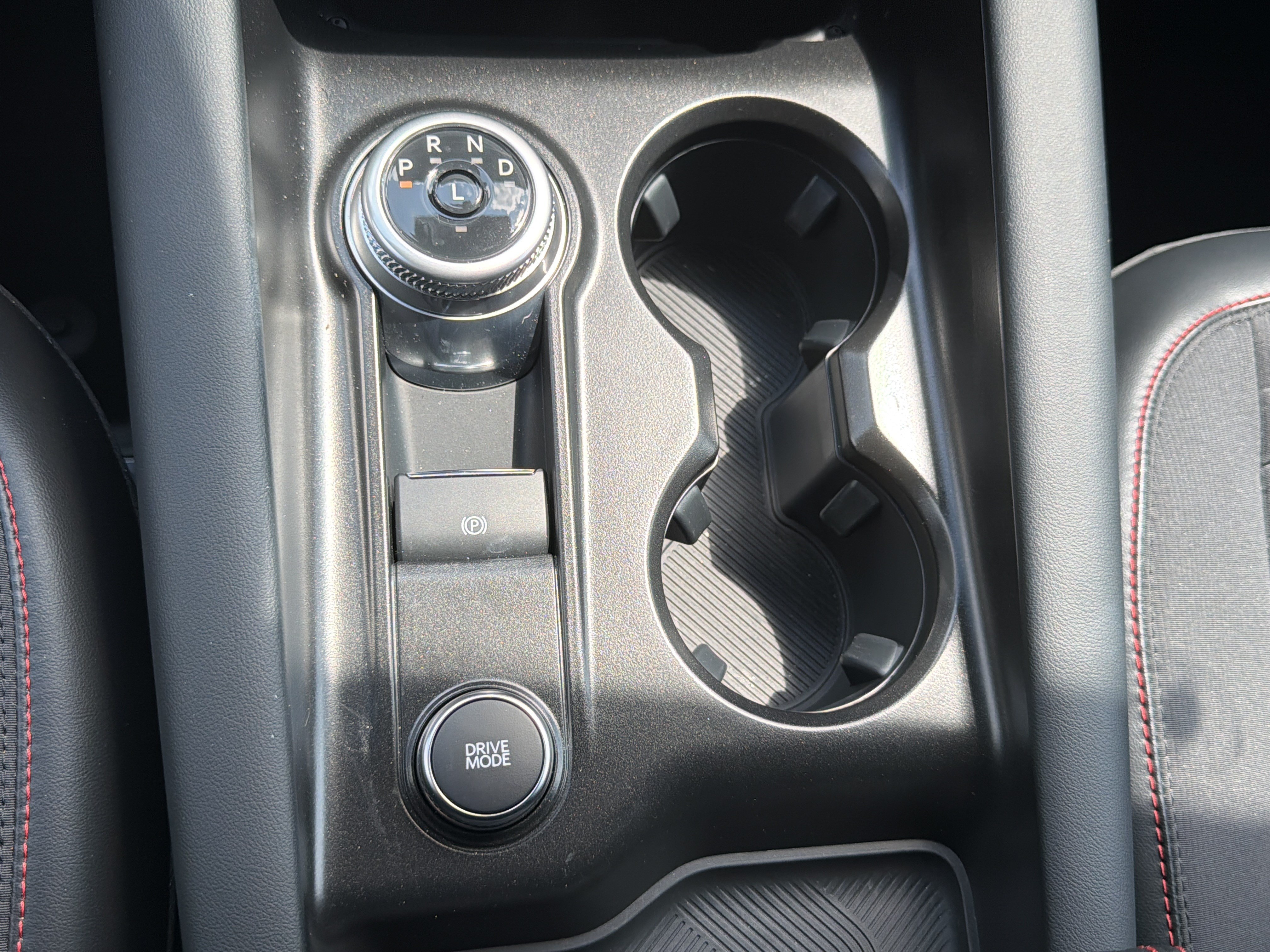Used 2025 Ford Explorer ST-Line RWD image 39