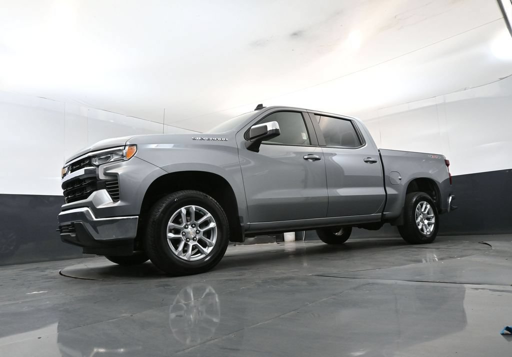 Used 2023 Chevrolet Silverado 1500 LT AWD/4WD image 20