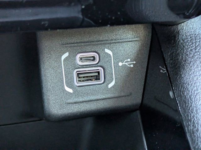 New 2026 Jeep Compass Latitude w/ Sun and Sound Group AWD/4WD image 20