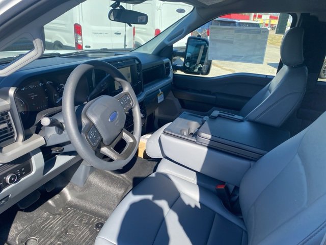 New 2025 Ford F250 XL image 16