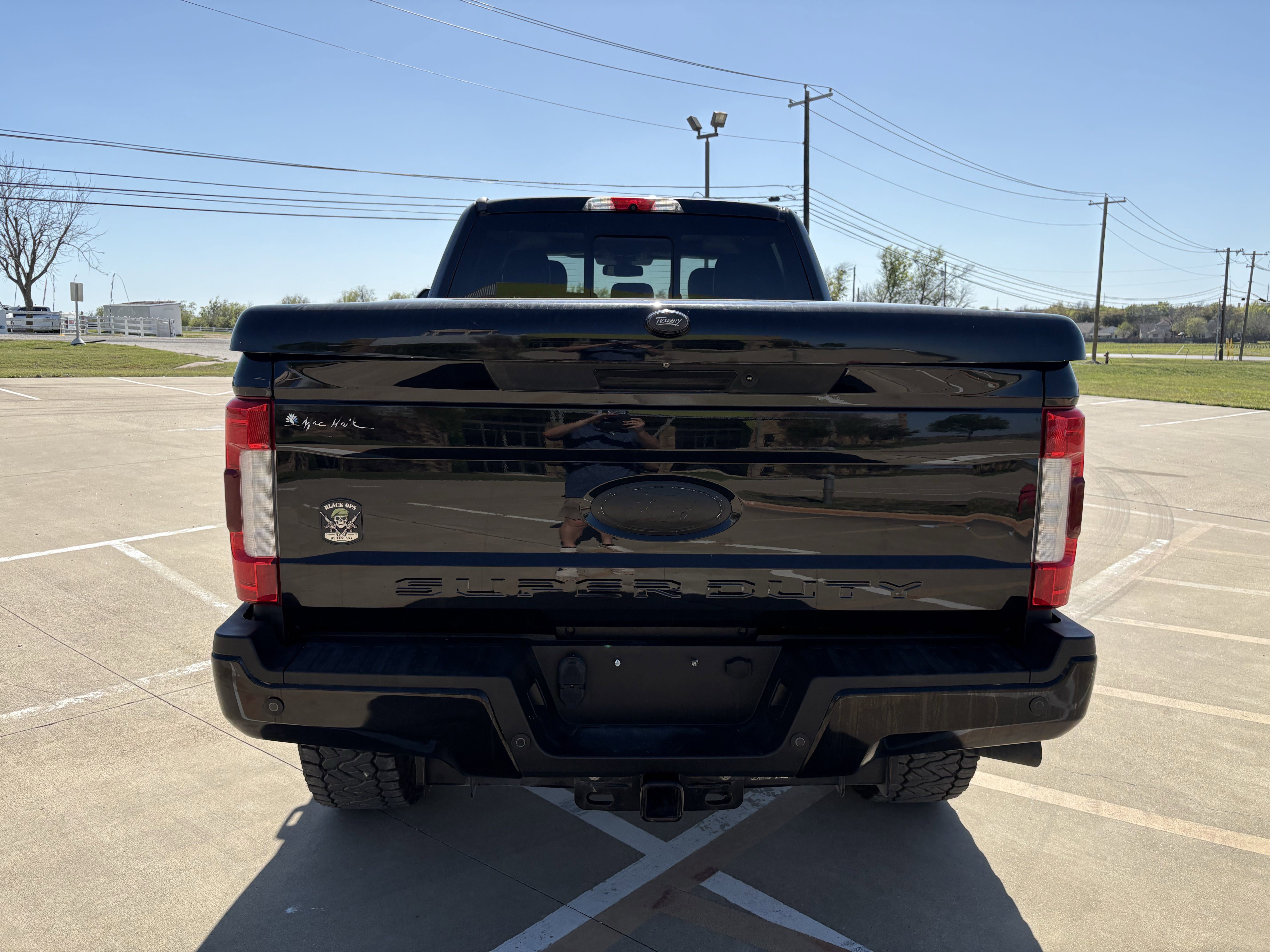 Used 2018 Ford F250 Lariat w/ Lariat Ultimate Package image 4