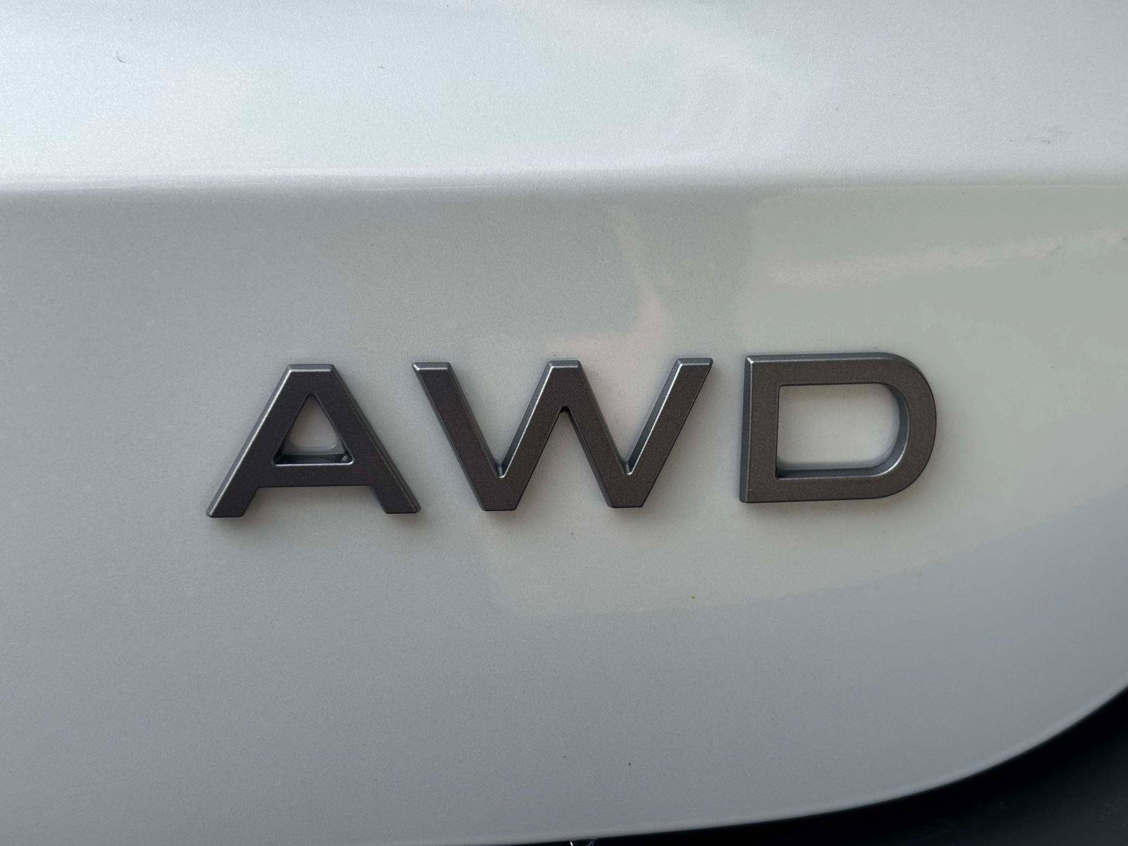 New 2026 Nissan Kicks SV w/ SV Premium Package AWD/4WD image 16