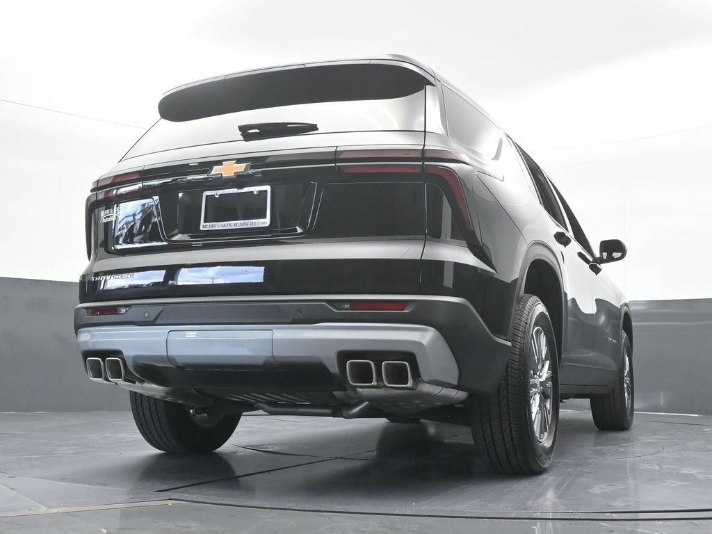 Used 2026 Chevrolet Traverse LT FWD image 59