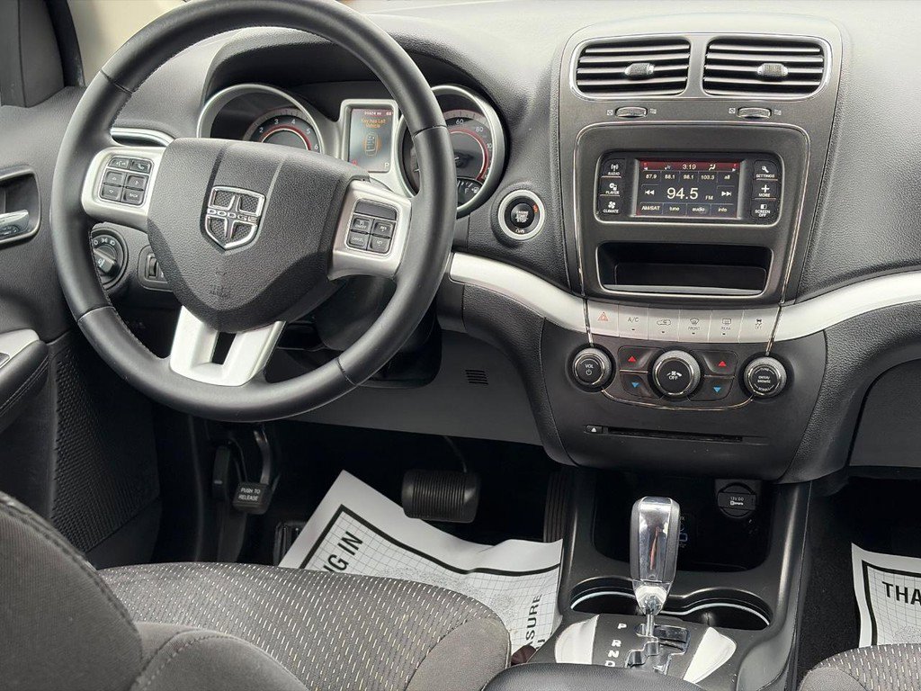 Used 2018 Dodge Journey SXT w/ Connectivity Group image 13