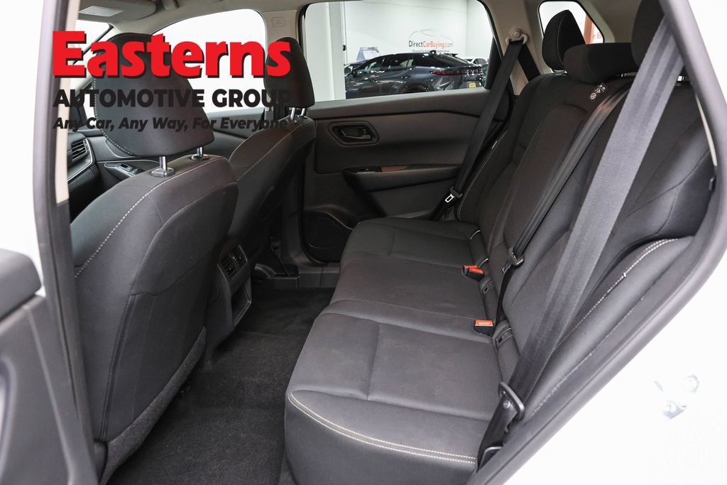 Used 2024 Nissan Rogue S AWD/4WD image 22