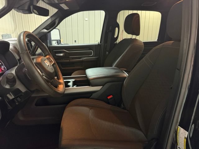 Used 2025 RAM 3500 Big Horn AWD/4WD image 15