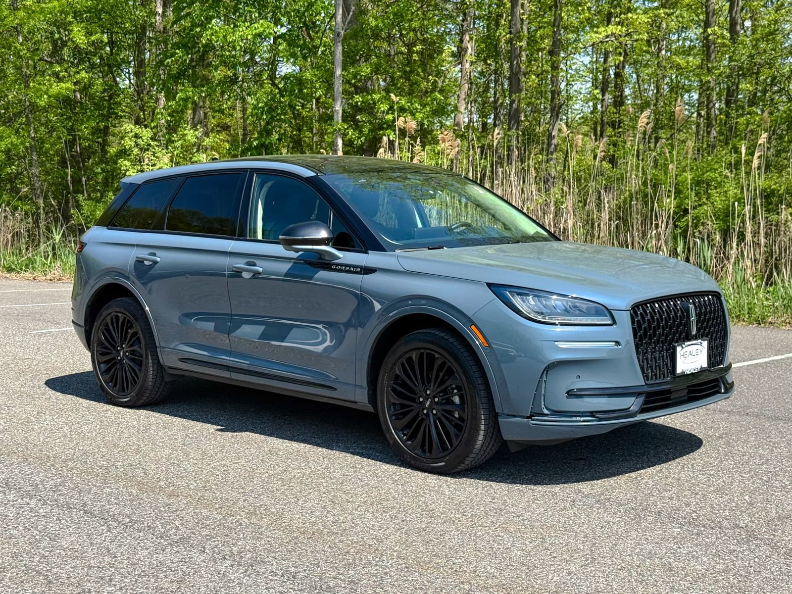 Used 2023 Lincoln Corsair AWD w/ Equipment Group 101A video 1