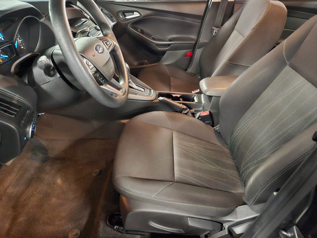Used 2017 Ford Focus SE image 15