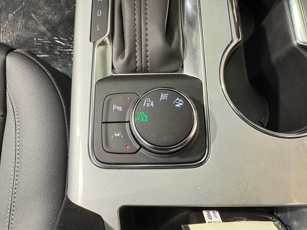 New 2026 Chevrolet Blazer LT w/ Midnight/Sport Edition AWD/4WD image 19