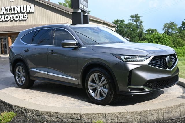 Used 2025 Acura MDX SH-AWD image 3