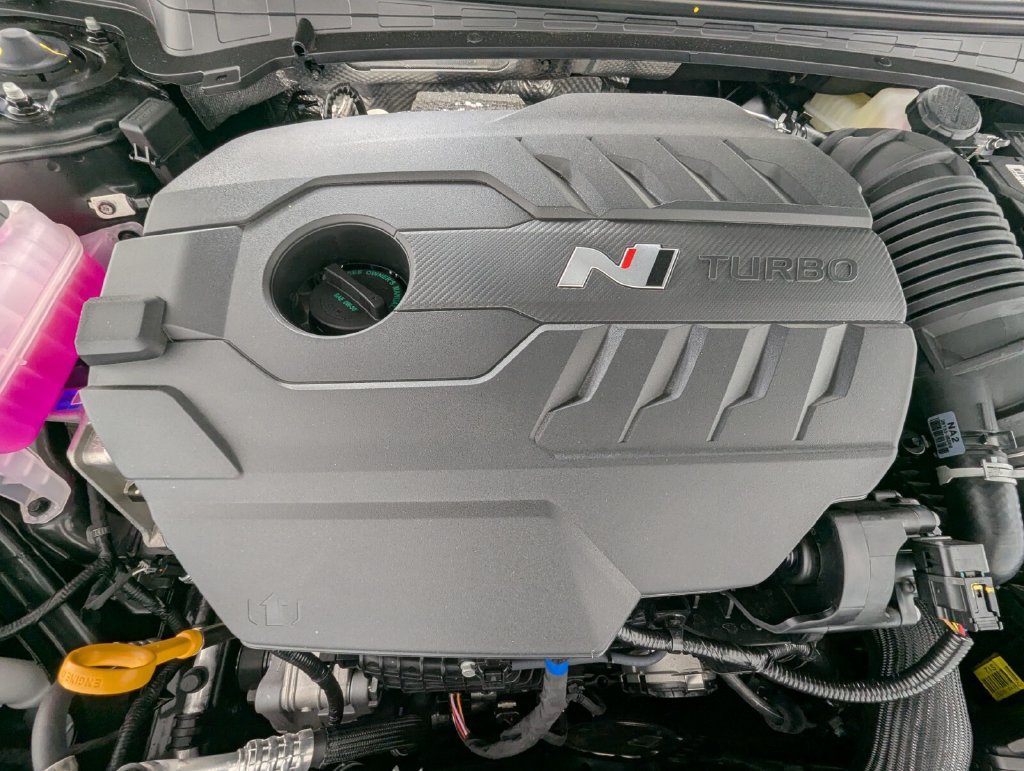New 2026 Hyundai Elantra N FWD image 9