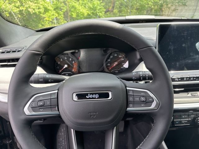 New 2025 Jeep Compass Limited image 21