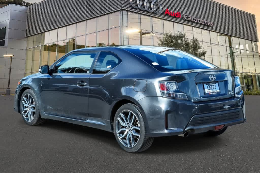 Used 2014 Scion tC FWD image 4