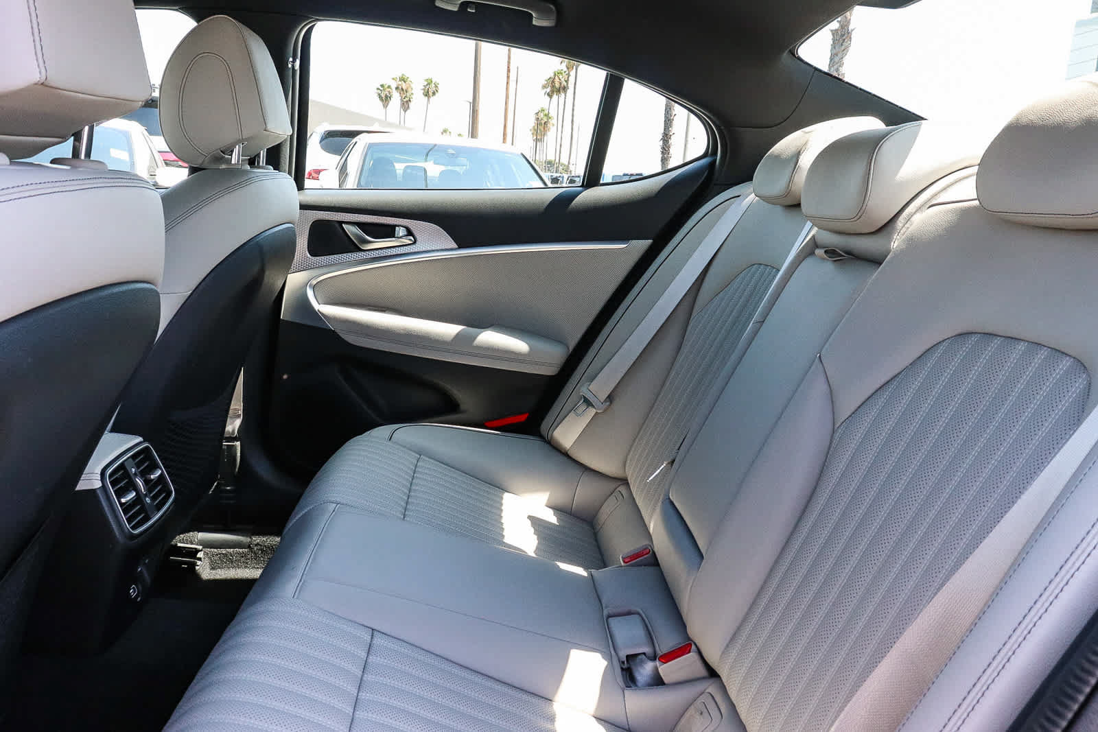 Used 2023 Genesis G70 3.3T w/ Sport Advanced Package RWD image 23