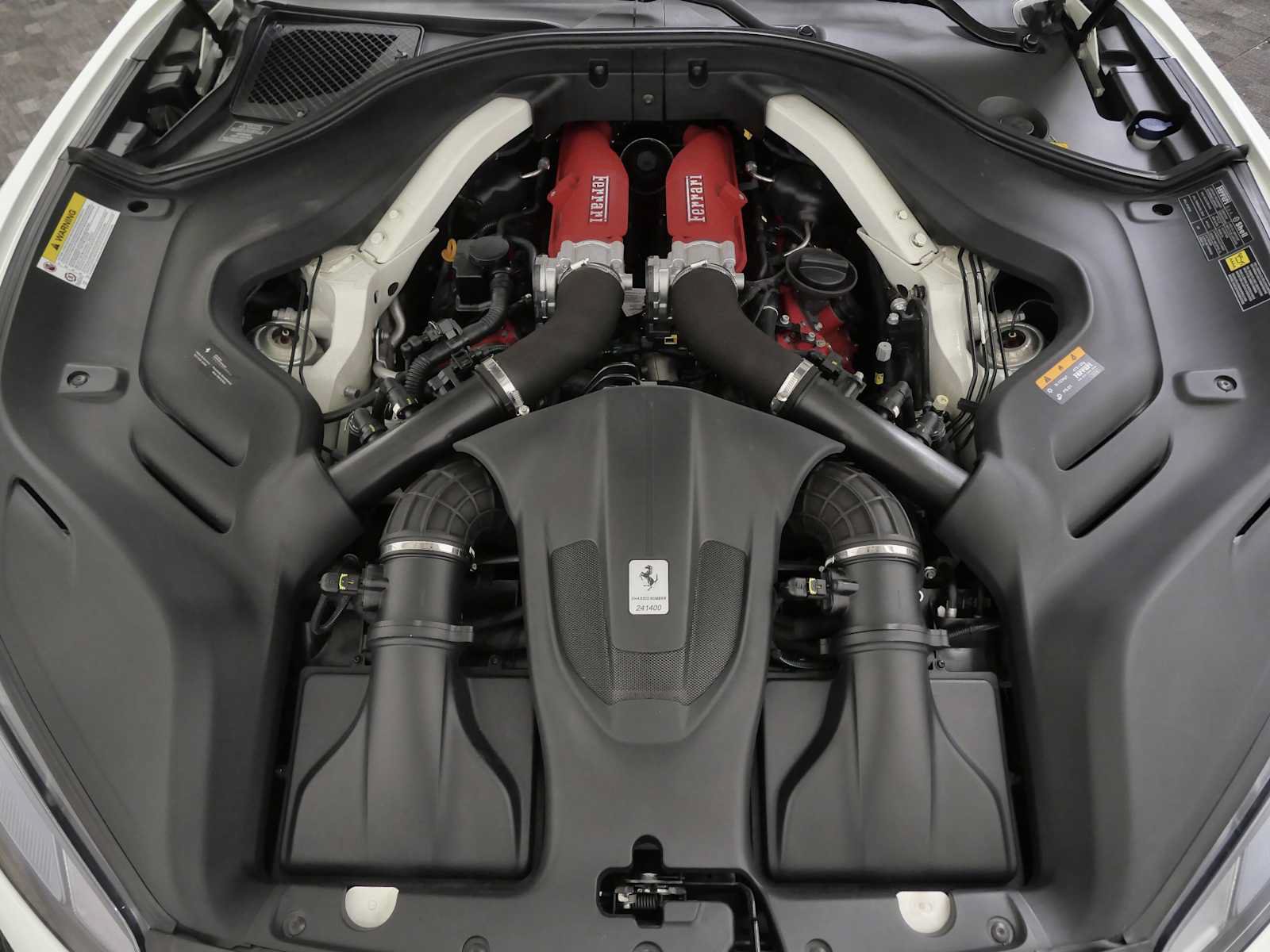 Certified 2019 Ferrari Portofino RWD image 34