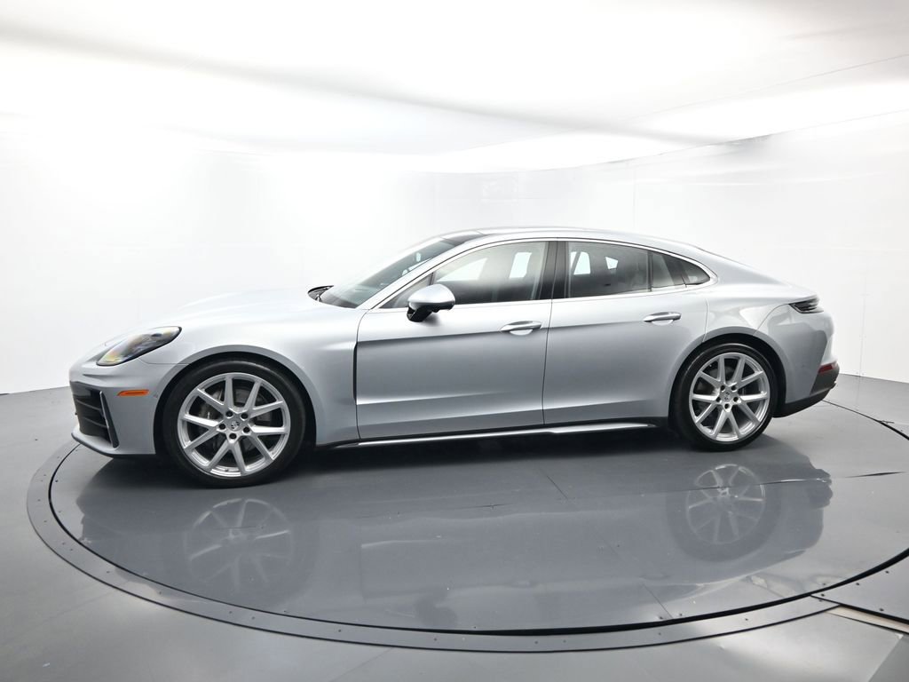 Certified 2024 Porsche Panamera image 2