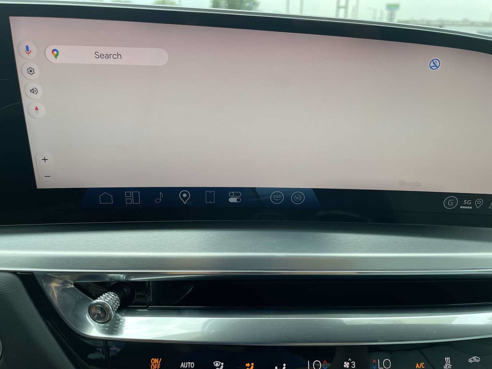 Certified 2024 Cadillac Lyriq Luxury AWD/4WD image 15