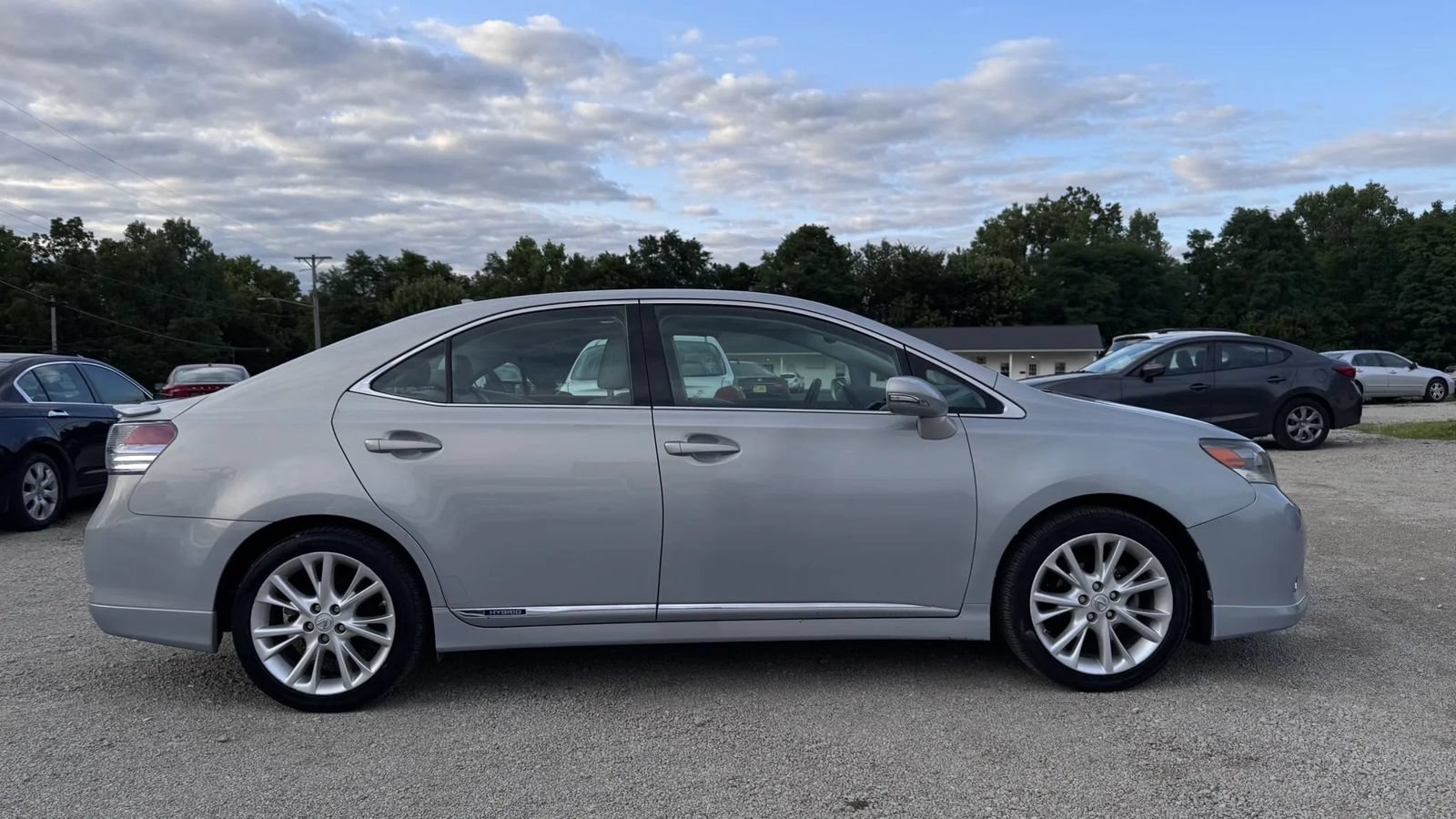Used 2010 Lexus HS 250h Premium w/ Tech Pkg FWD image 10