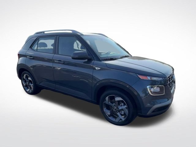 New 2026 Hyundai Venue SEL FWD image 2