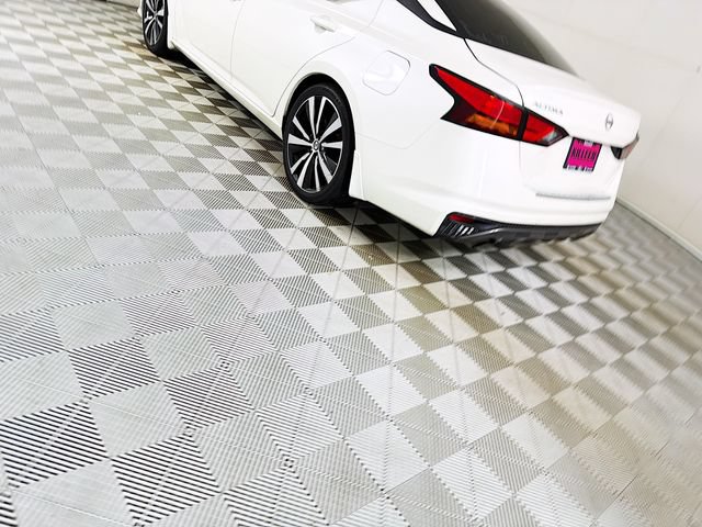 Used 2019 Nissan Altima 2.5 SR FWD image 5