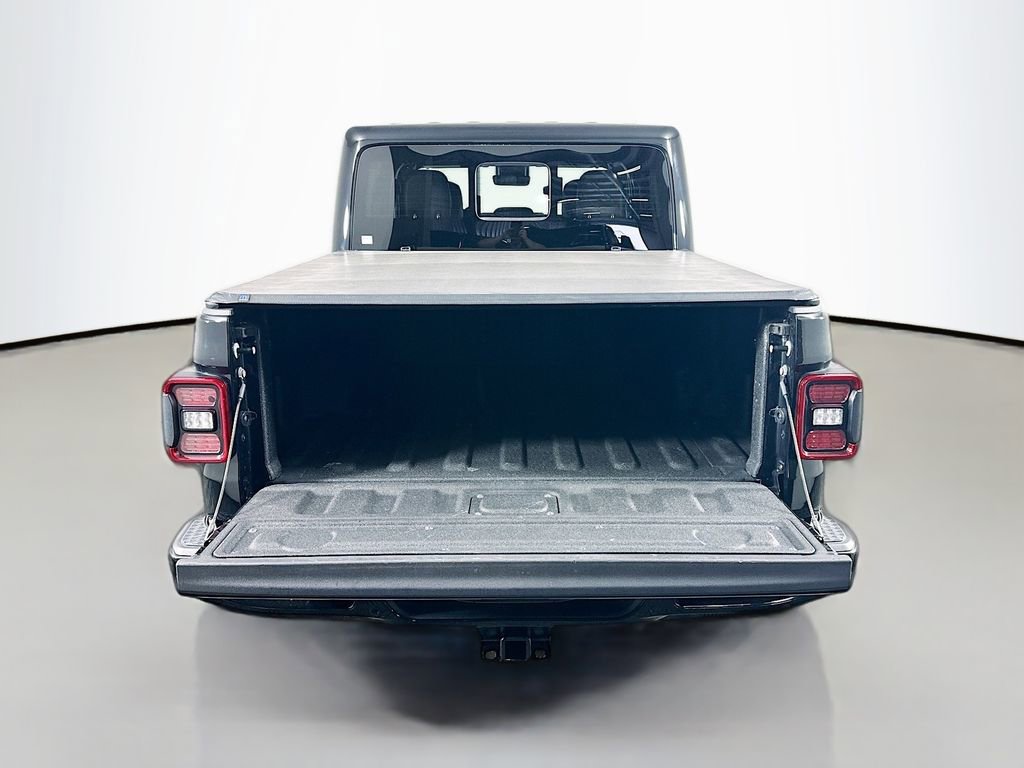 Used 2022 Jeep Gladiator Overland image 29