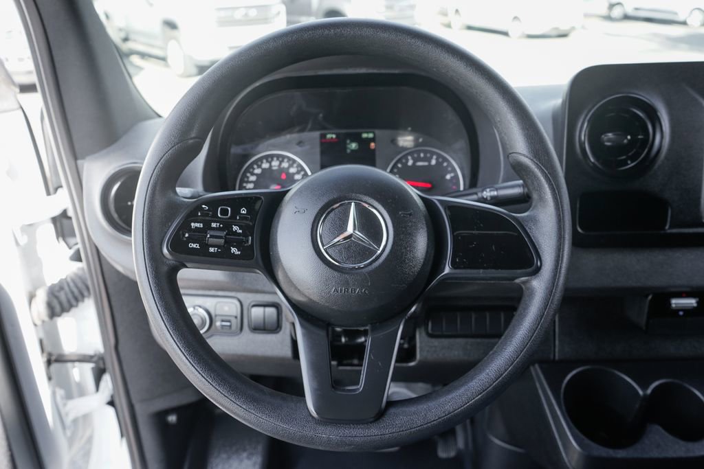 Used 2024 Mercedes-Benz Sprinter 144 Cargo image 27