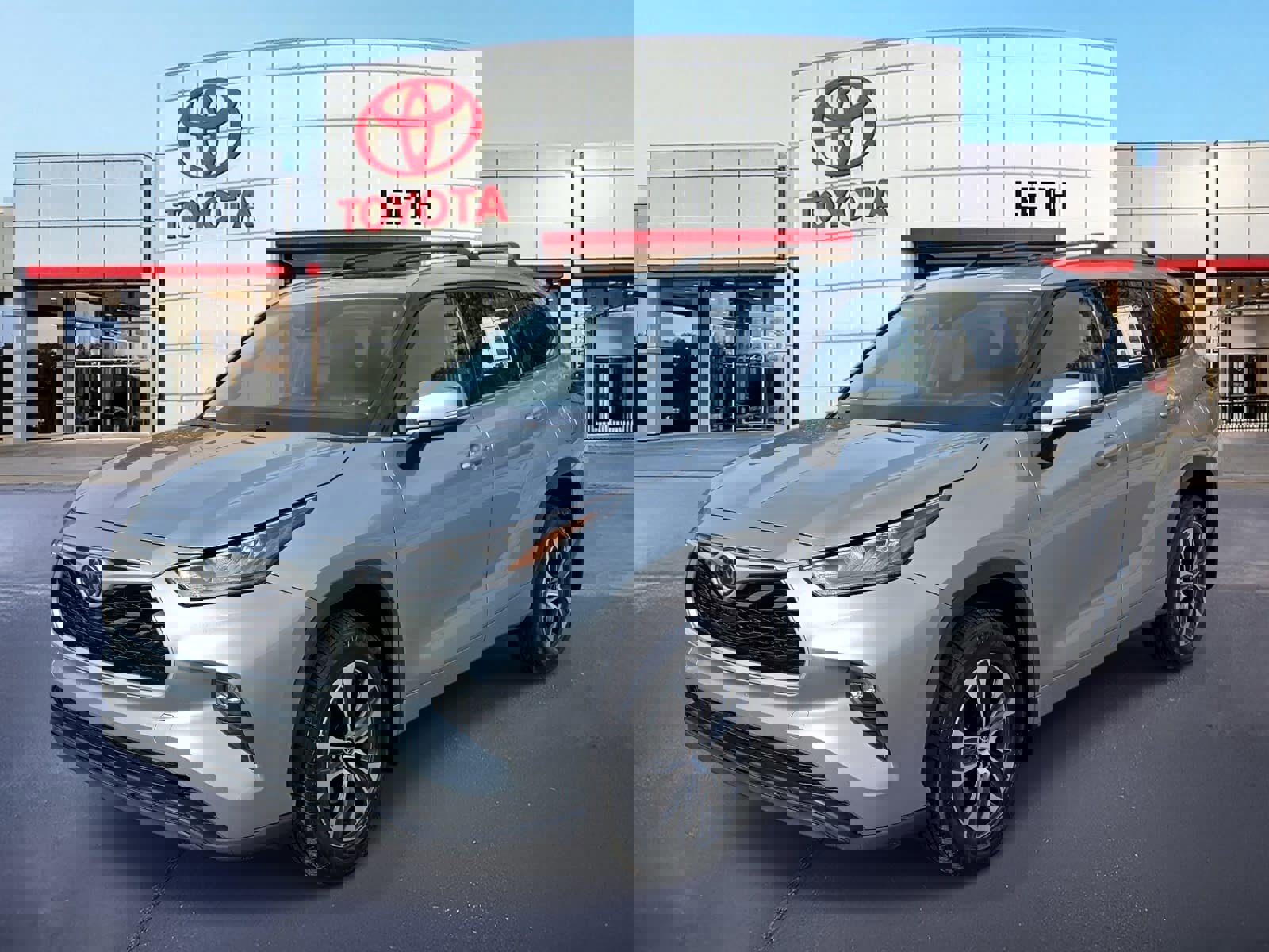 Used 2020 Toyota Highlander XLE