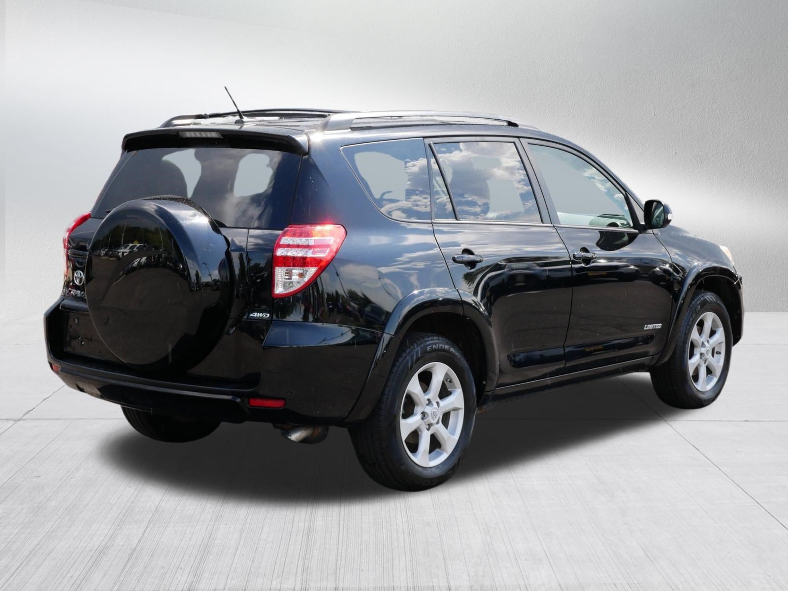 Used 2011 Toyota RAV4 Limited w/ Limited Extra Value Pkg AWD/4WD image 7