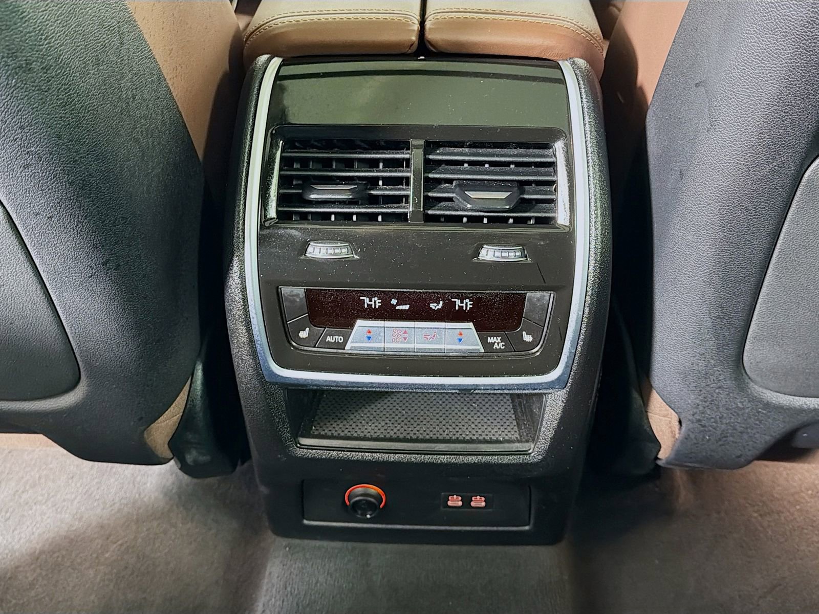 Used 2025 BMW X7 xDrive40i w/ Executive Package image 28