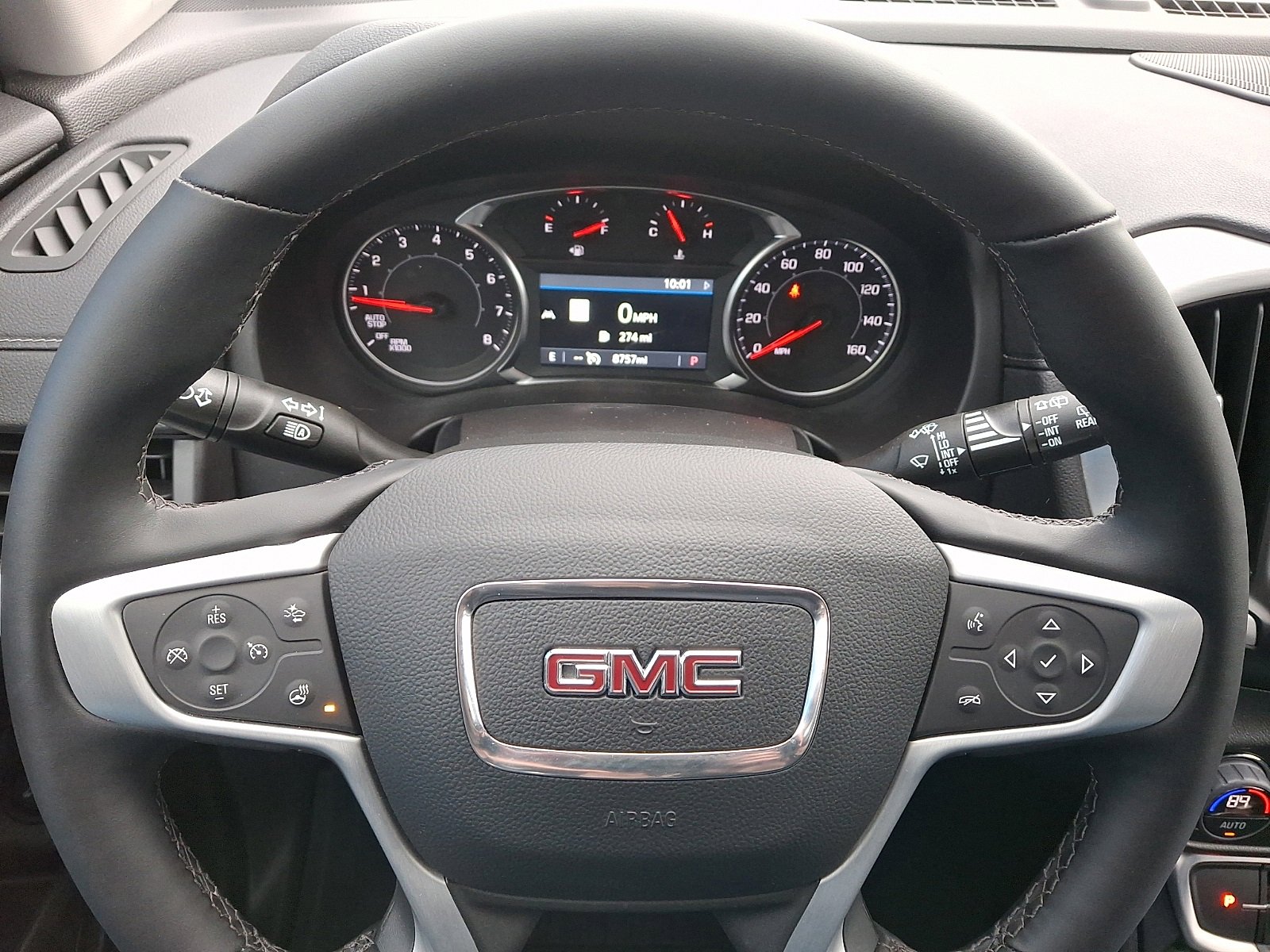 Used 2024 GMC Terrain SLT w/ Infotainment Package II image 19