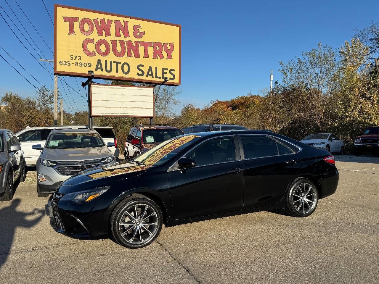 Used 2015 Toyota Camry XSE image 4