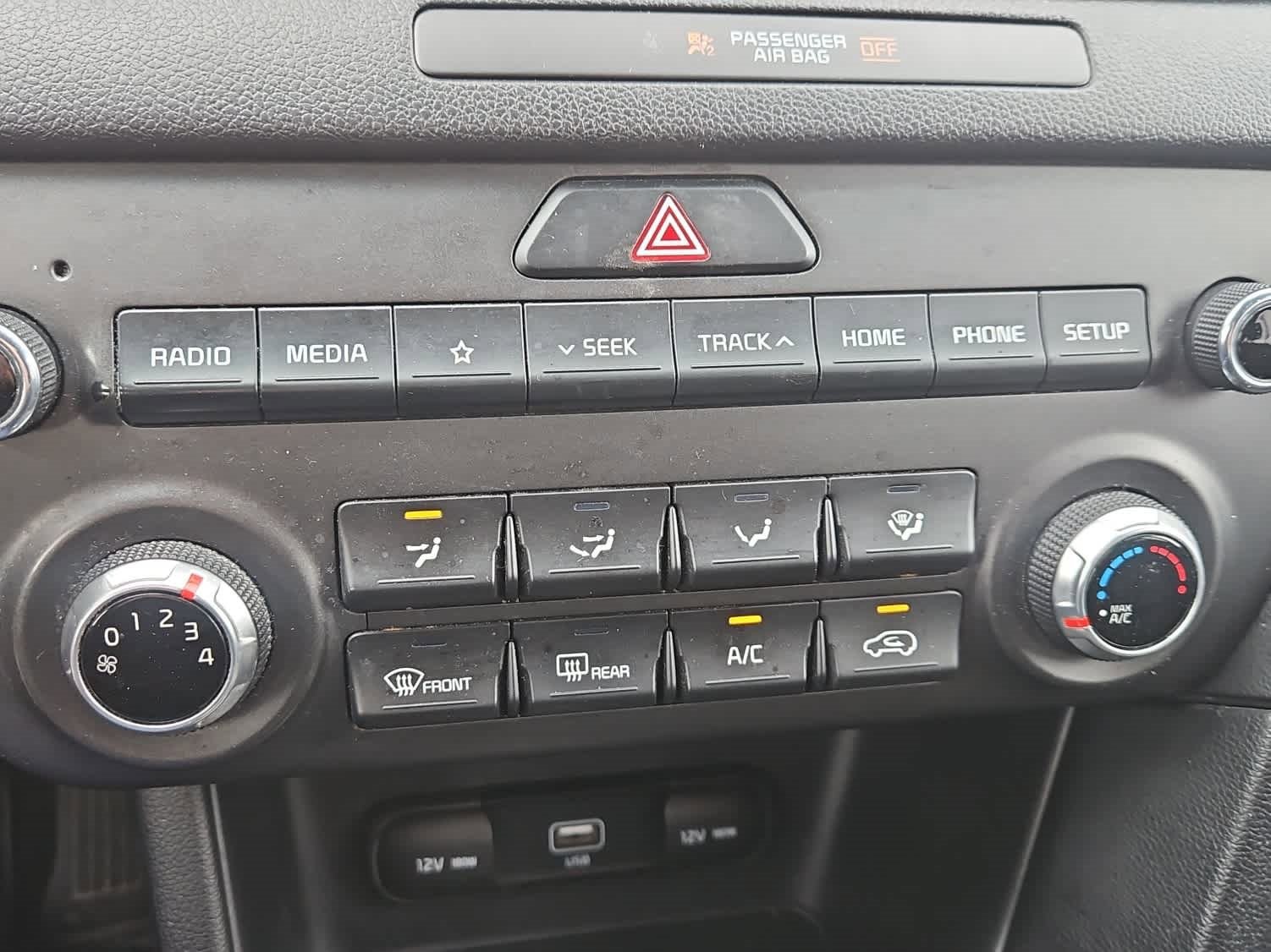 Used 2022 Kia Sportage LX image 17