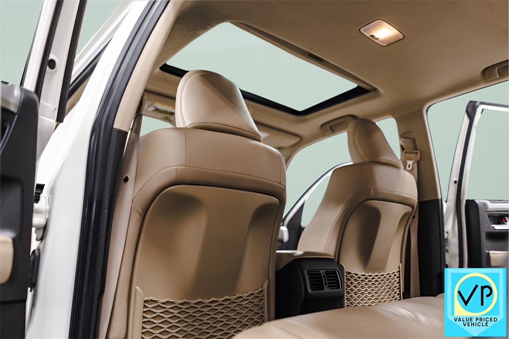 Used 2020 Toyota 4Runner 4WD image 32