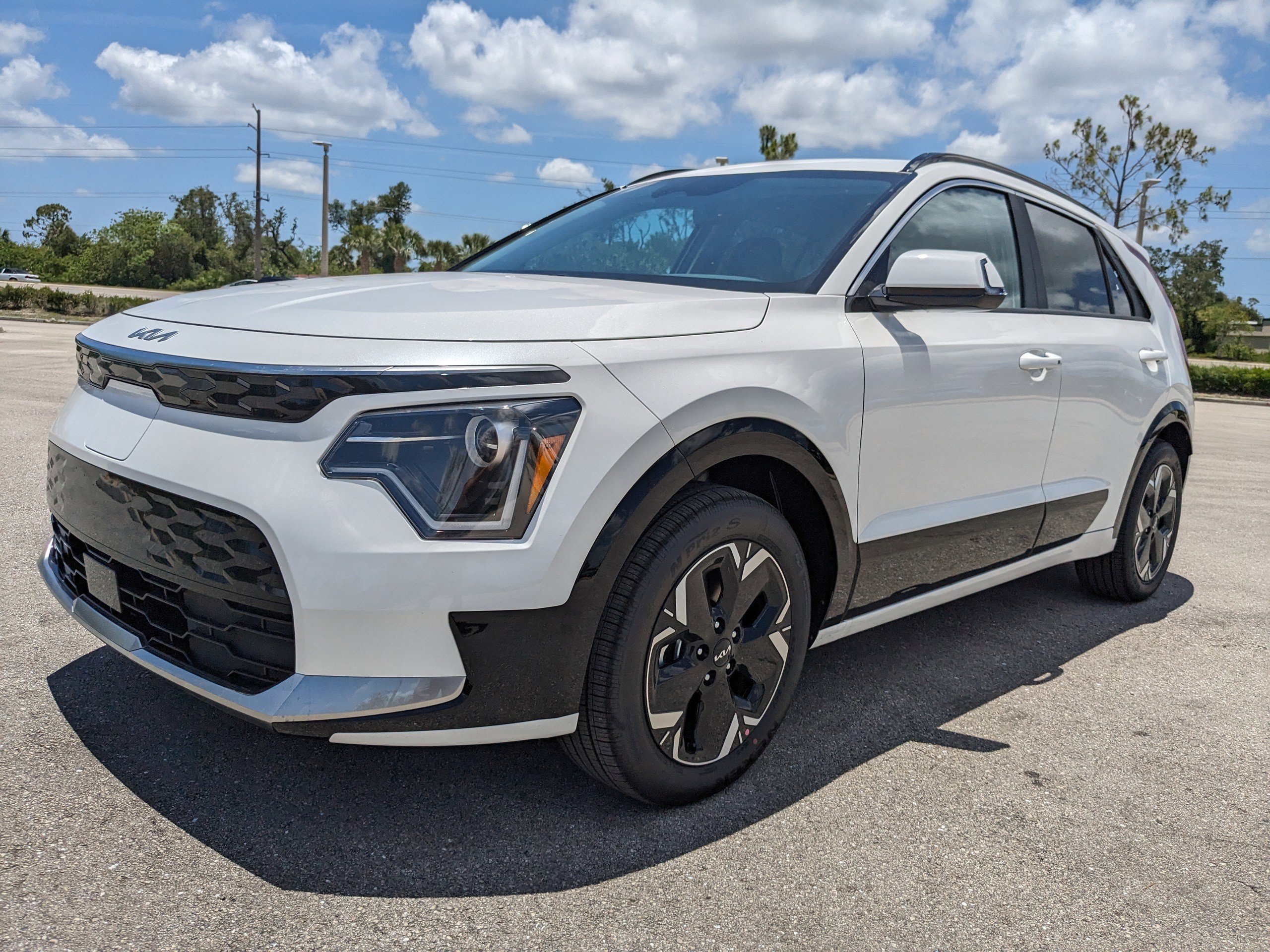 New 2025 Kia Niro Wind image 9