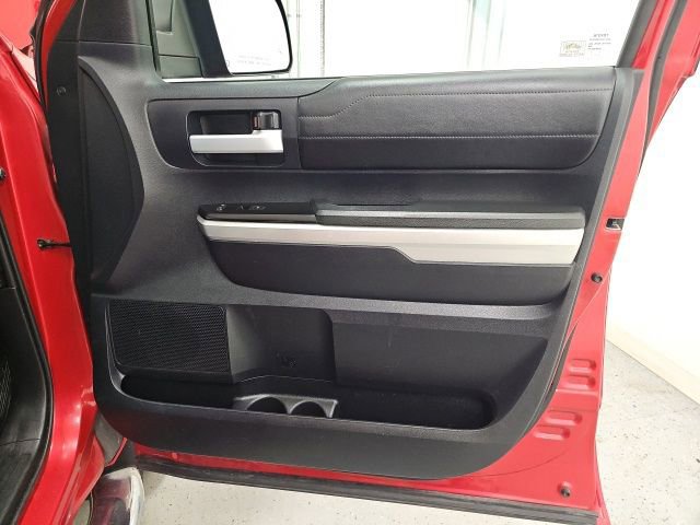 Used 2016 Toyota Tundra Limited image 35