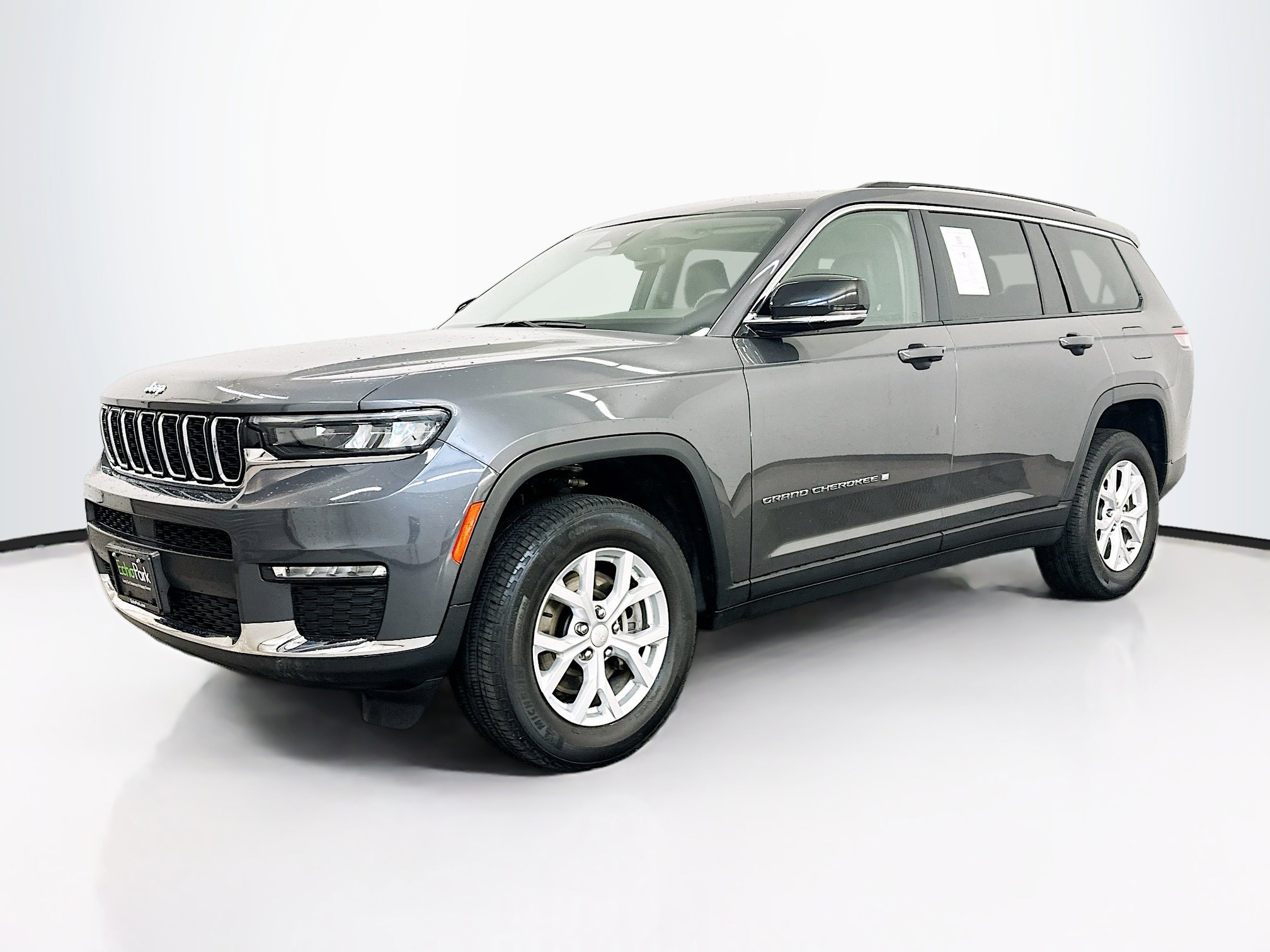Used 2023 Jeep Grand Cherokee L Limited image 3