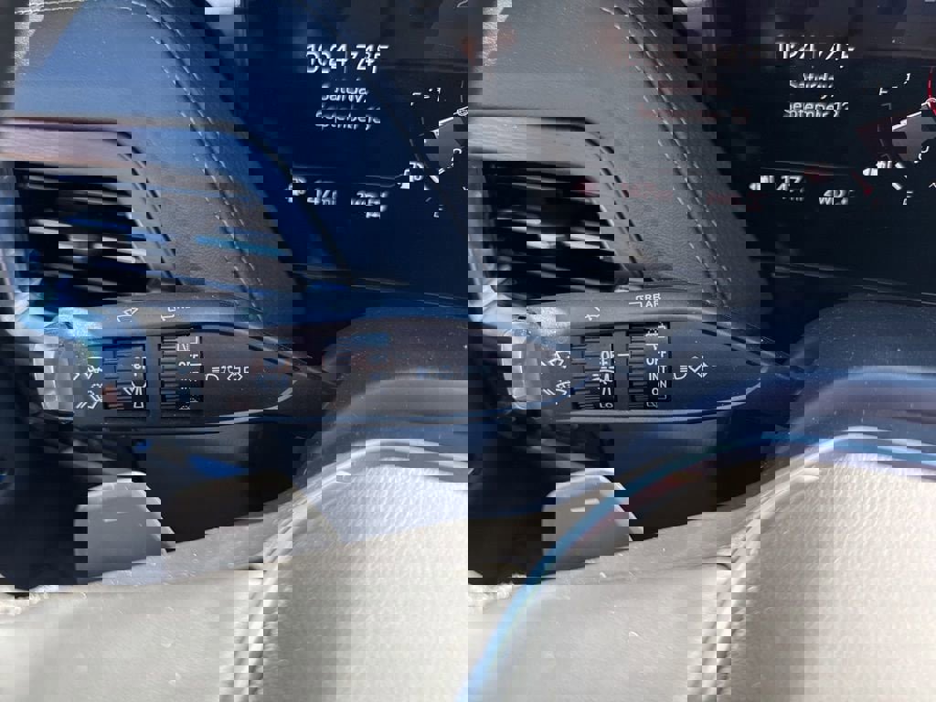 New 2025 GMC Yukon XL Denali w/ Sun & Power Step Package image 29