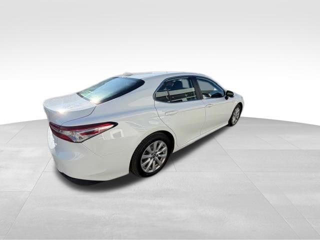 Used 2020 Toyota Camry LE w/ Convenience Package image 7