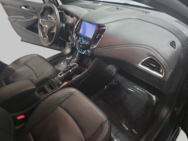 Used 2017 Chevrolet Cruze Premier image 10