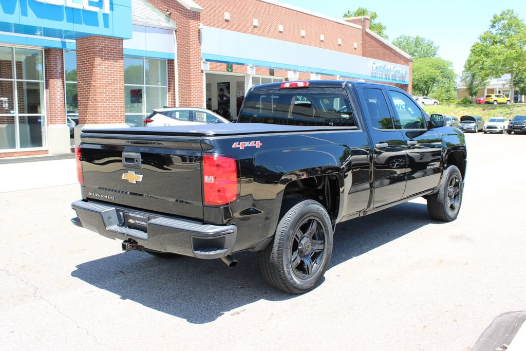 Used 2017 Chevrolet Silverado 1500 Custom w/ Custom Convenience Package AWD/4WD image 31