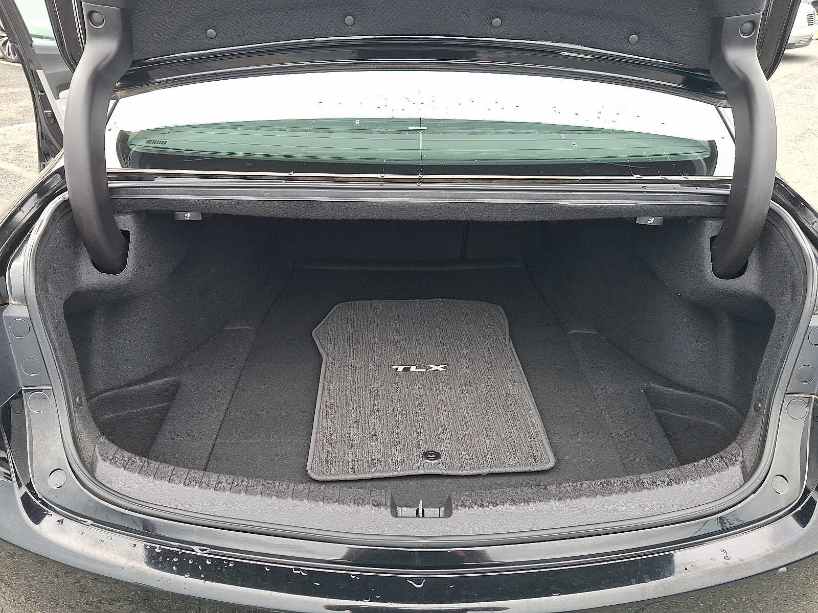 Used 2016 Acura TLX w/ Technology Package FWD image 28