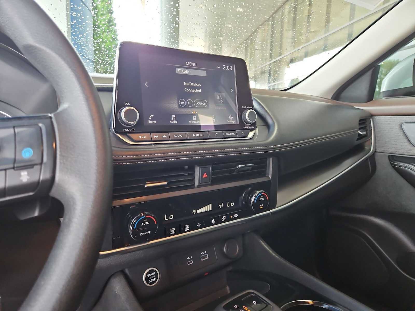 Used 2023 Nissan Rogue SV FWD image 28
