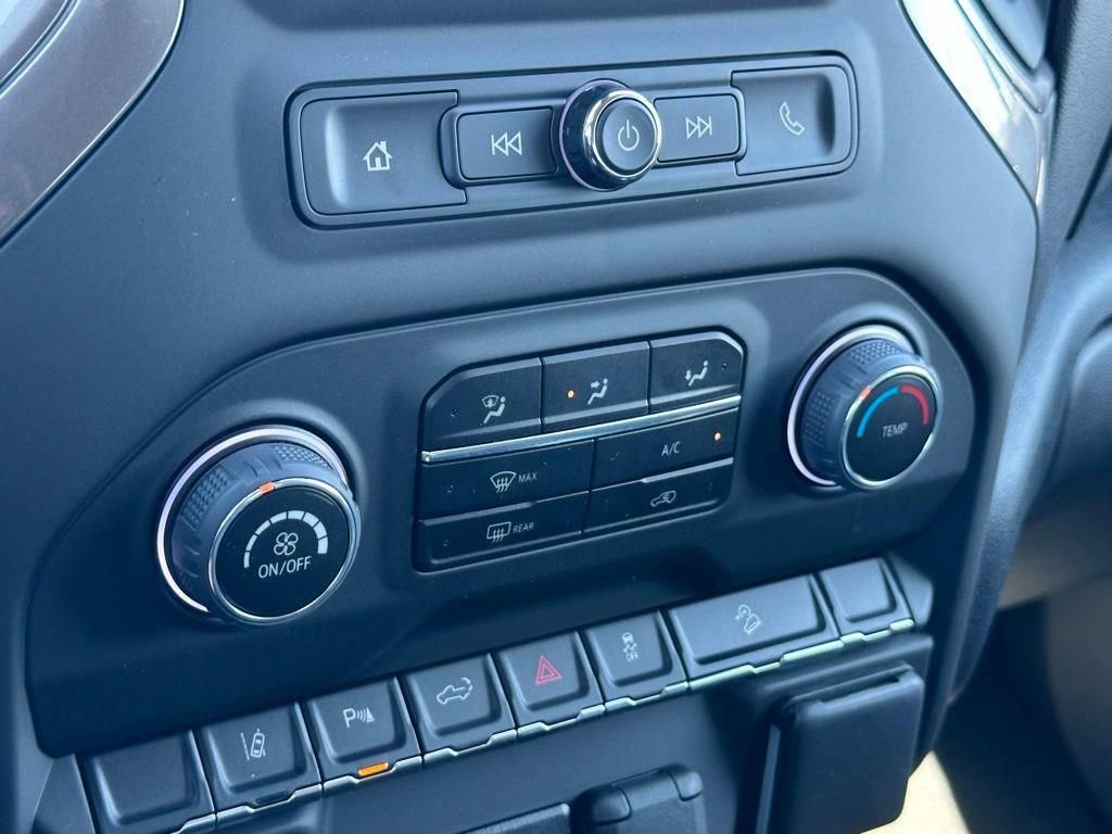 Used 2025 Chevrolet Silverado 2500 Custom w/ Custom Value Package image 17