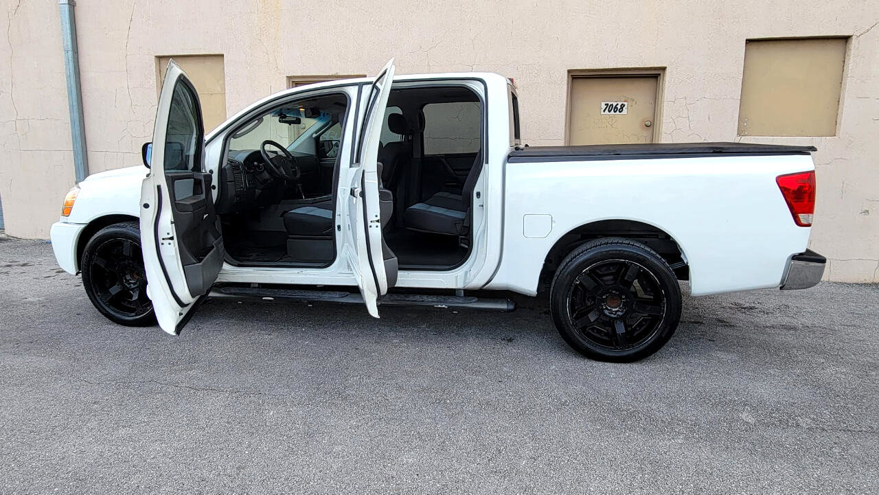 Used 2007 Nissan Titan SE image 22