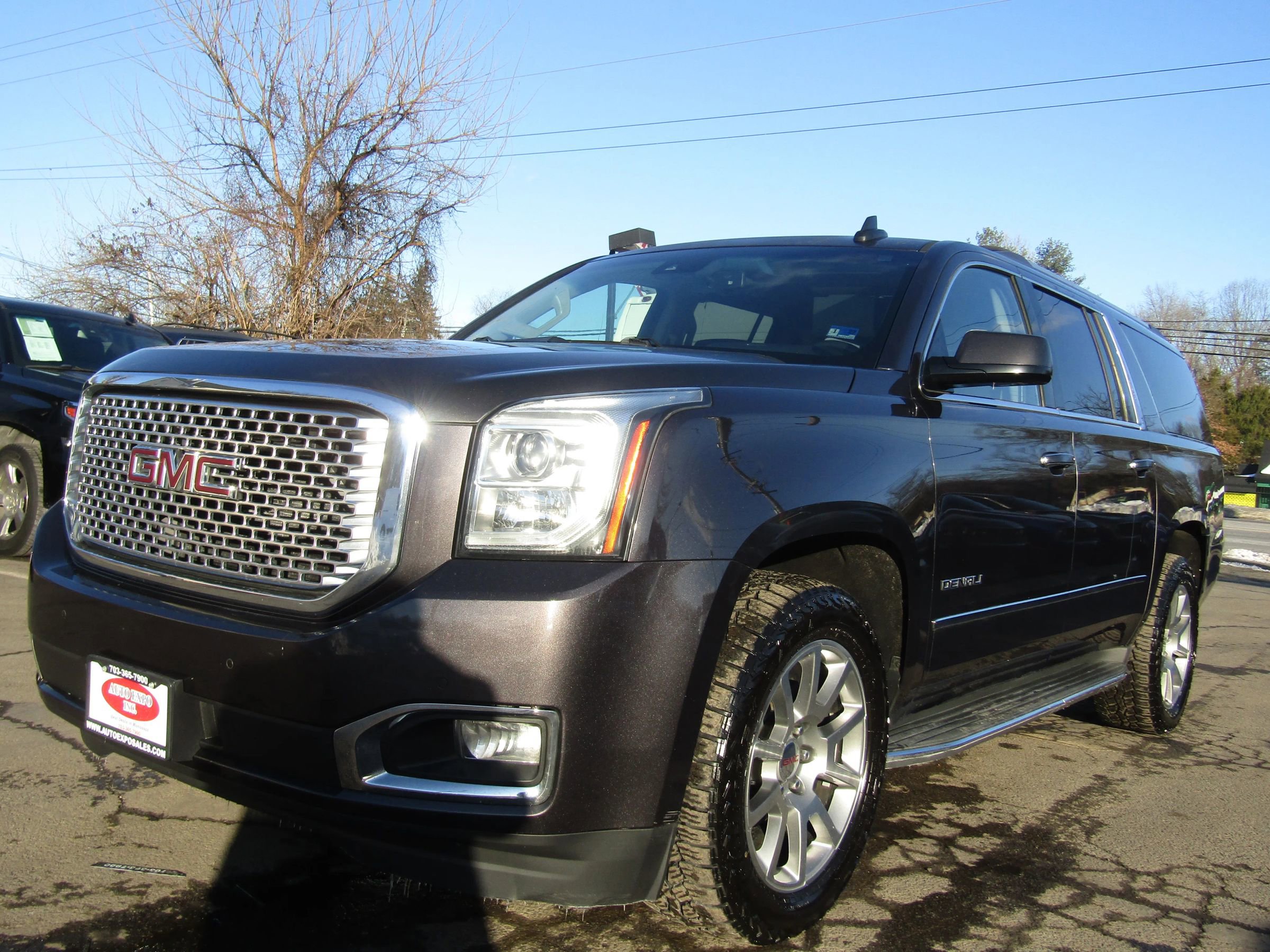 Used 2015 GMC Yukon XL Denali w/ Open Road Package image 3